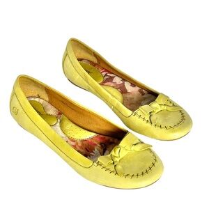 Born W72177 Ballet Flat Round Toe Mantis Green Leather Slip On Bow Shoes Sz 9.5